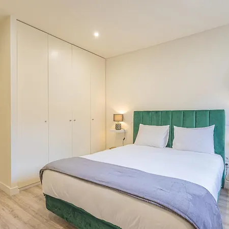 Marilia's Garden Apartment Porto